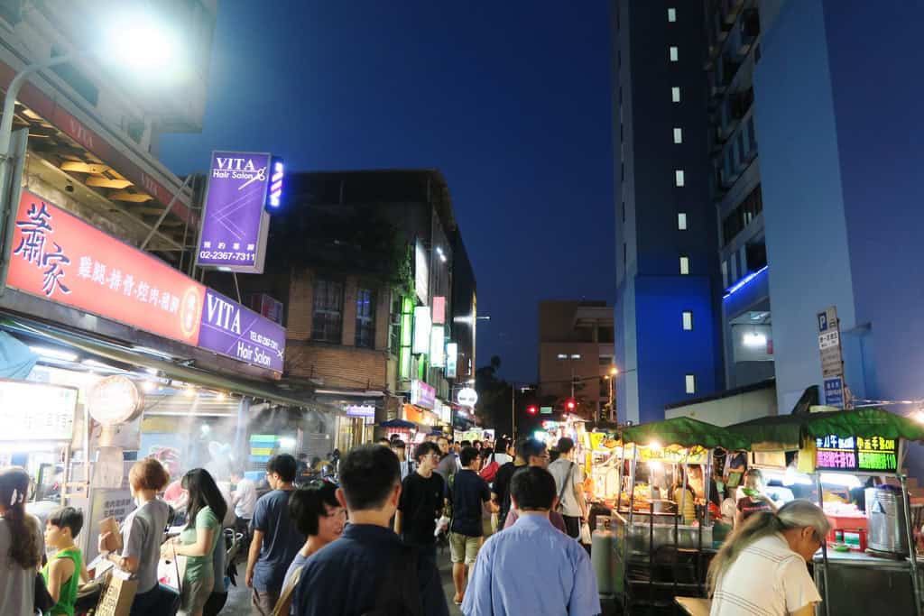 捷運綠線的美食戰場：台大公館商圈